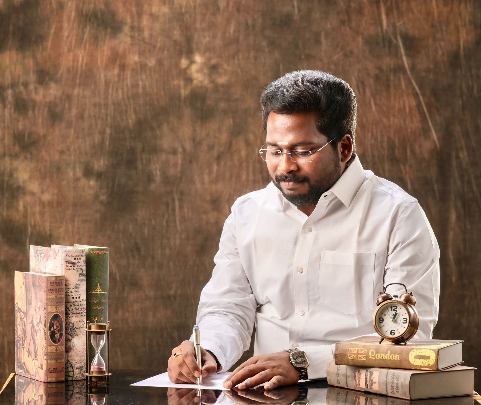 Tiruchi Suriyaa (Trichy Surya) at home in Tiruchirappalli