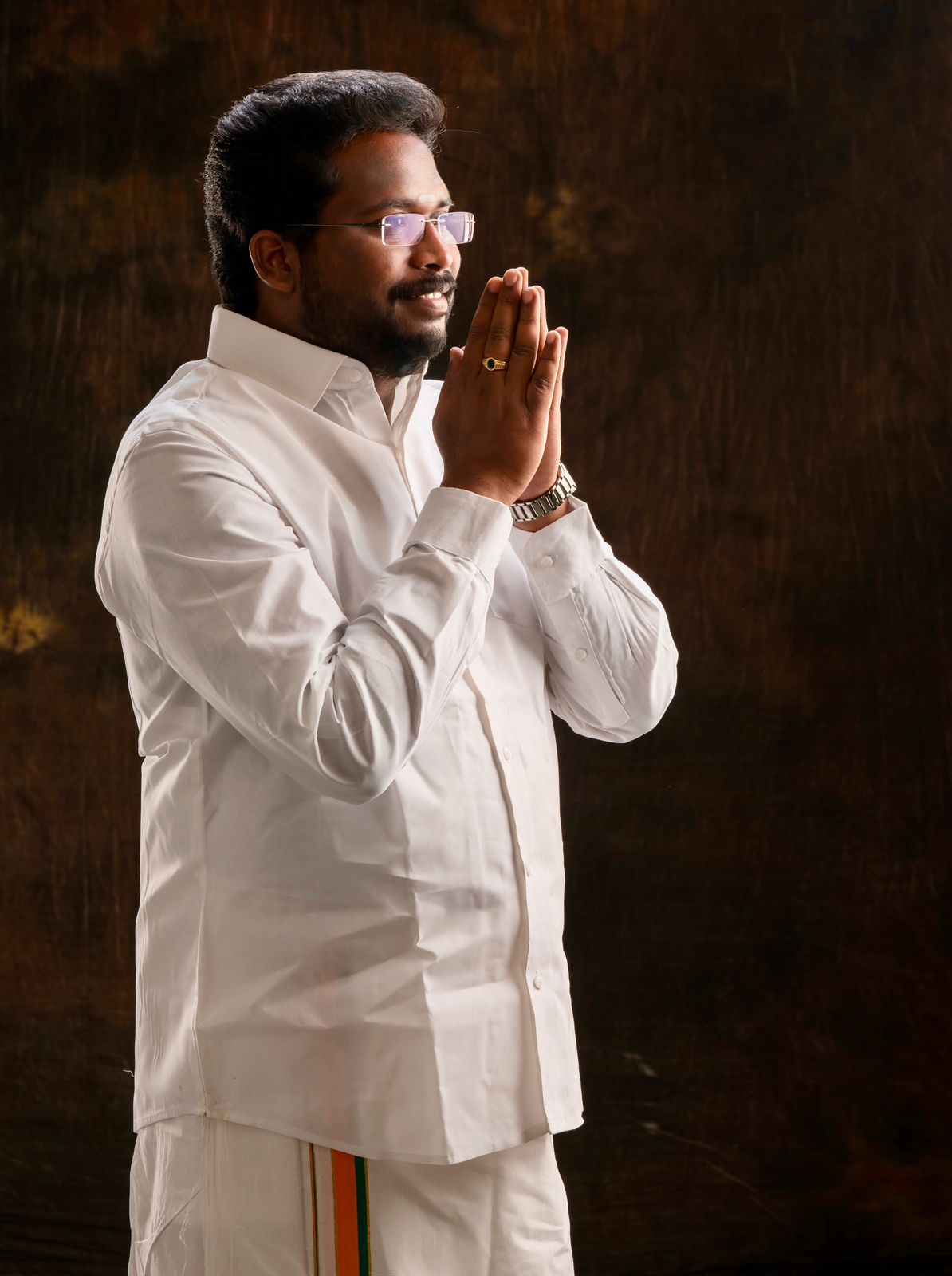 Tiruchi Suriyaa - Engaging in public discourse