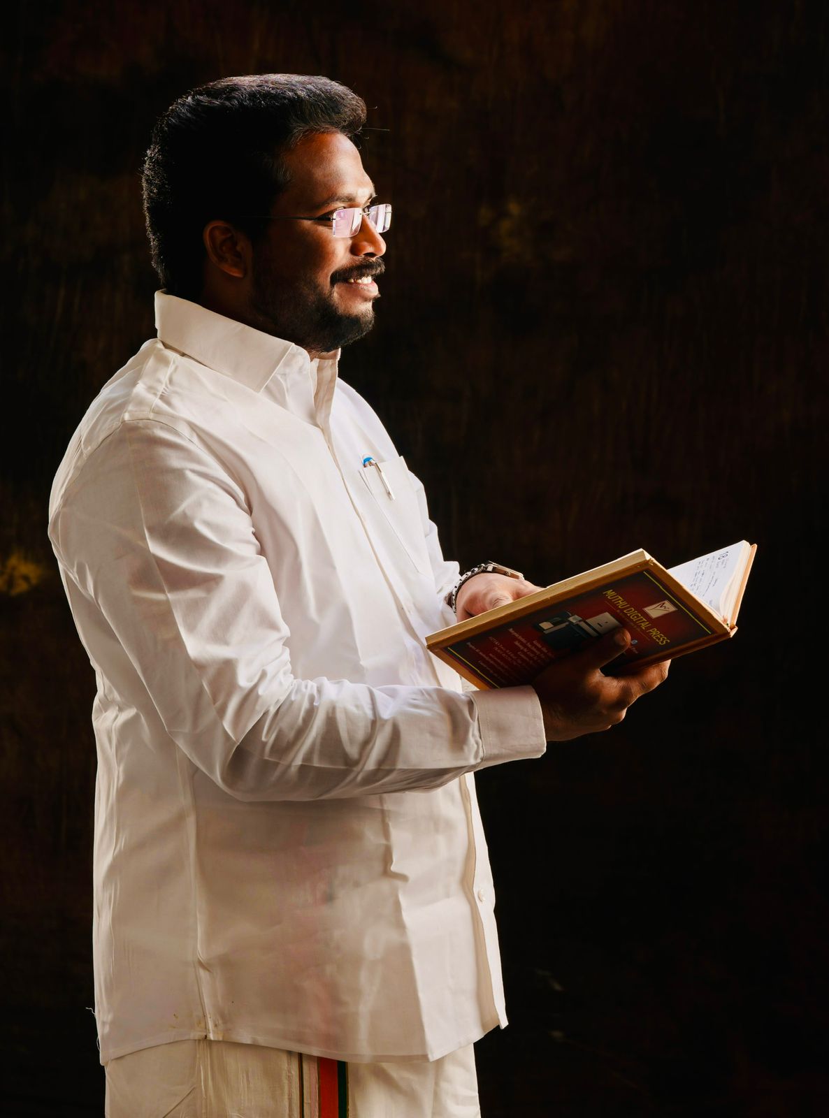 Tiruchi Suriyaa - Advocate at work