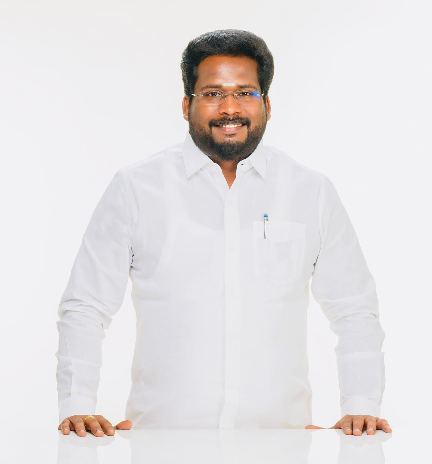 Tiruchi Suriyaa - Moment of thought