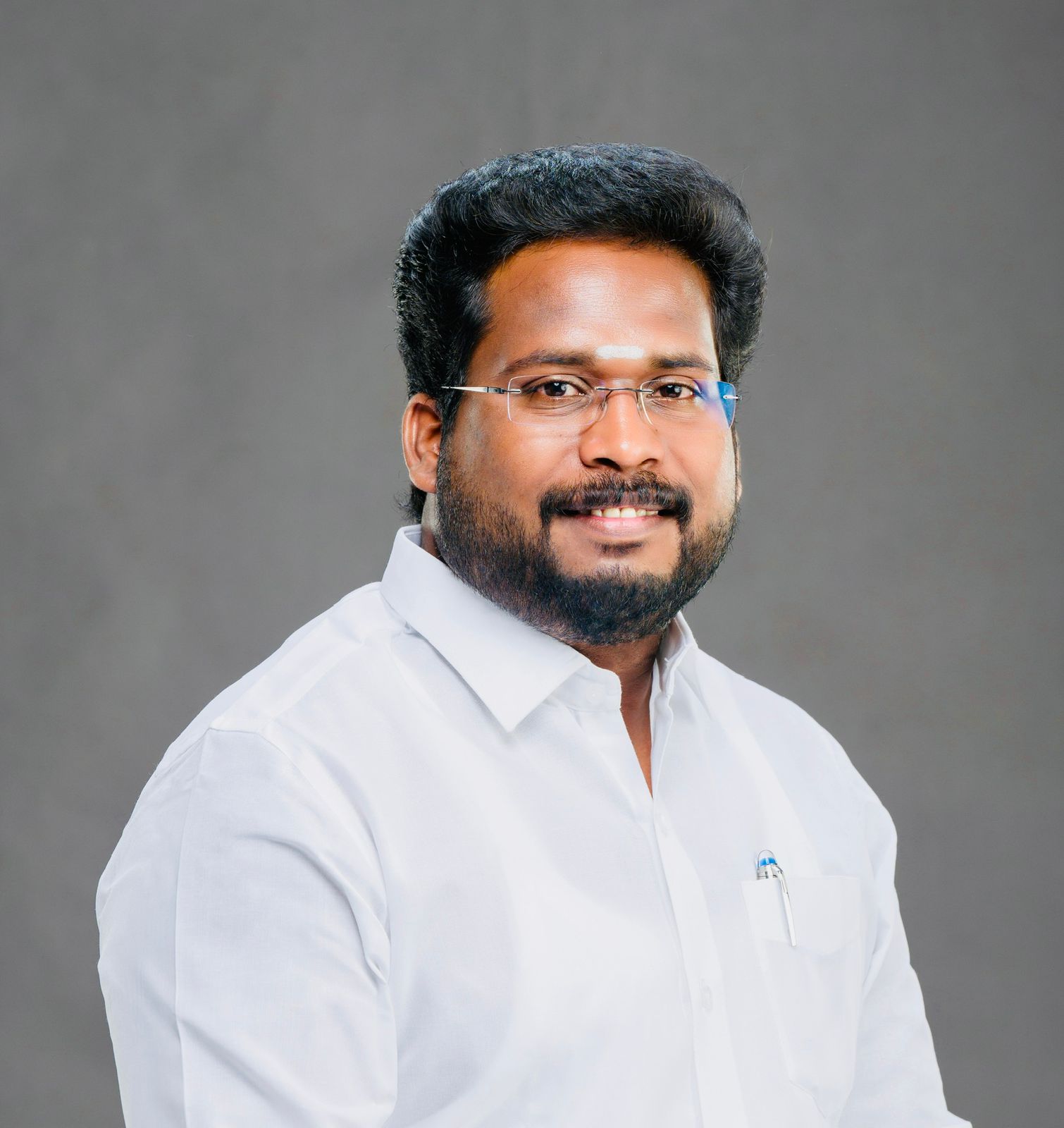 Tiruchi Suriyaa - Leadership moment